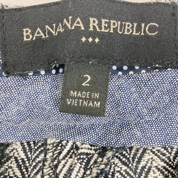 BANANA REPUBLIC 5 Inch Tailored Shorts Black/White   Size 2 - Picture 7 of 9